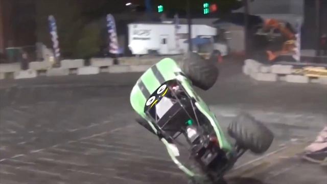 Monster Jam Extended Highlights | Monster Jam Freestyle | Doodles смотреть онлайн