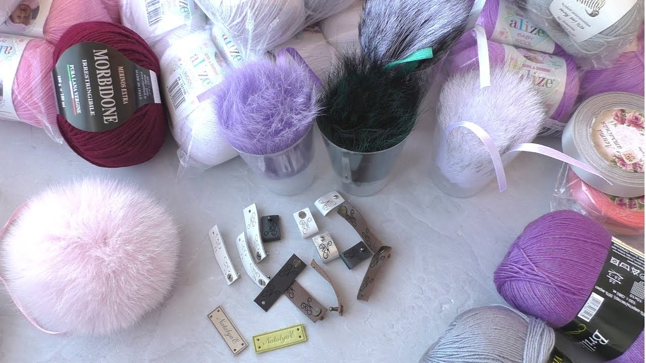 Где я заказываю кожаные бирки,меховые помпоны,пряжу и т.д .Все необходимое для вязания на заказ. смотреть онлайн