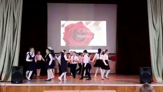 Танец 3г класса в честь празднования Дня матери-2019 #школа25люберцы смотреть онлайн