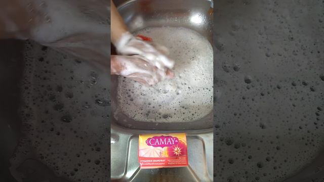 АСМР МЫЛЕНИЕ МЫЛО CAMAY🍑 смотреть онлайн