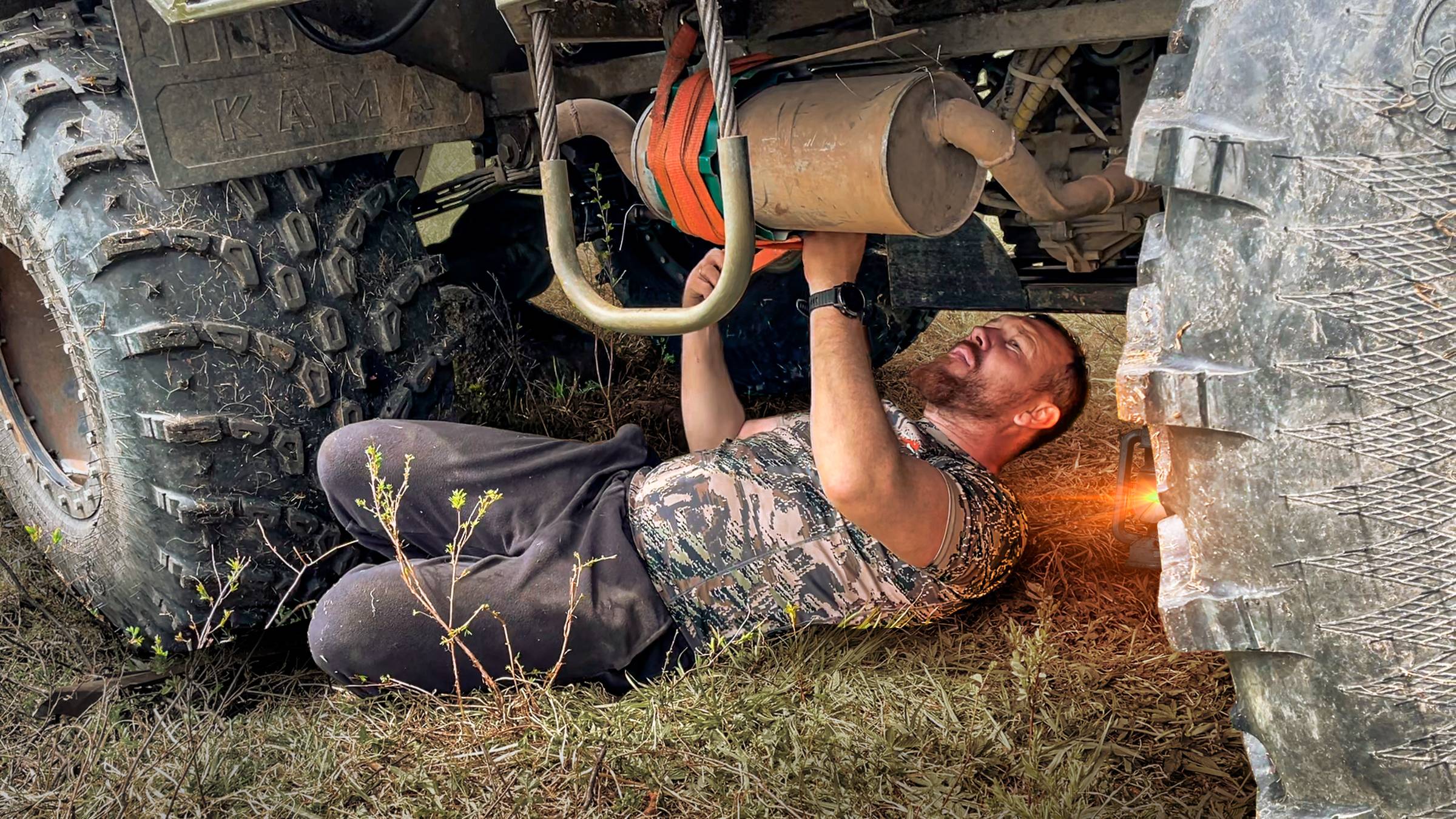 ОТПУСК В ДОЛИНЕ ВУЛКАНОВ ПОШЕЛ НЕ ПО ПЛАНУ смотреть онлайн