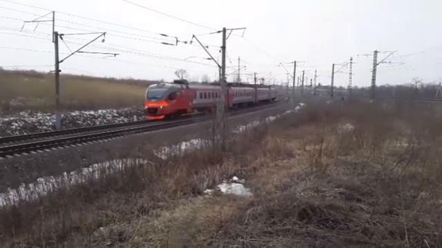 После тихохода. Электропоезд ЭП3Д-0034 сообщением Владивосток-Мыс Астафьева с приветом смотреть онлайн