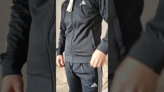 Успейте купить лучший спортивный костюм Adidas по суперцене! смотреть онлайн