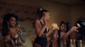 Ariana Grande 34+35 (2020)