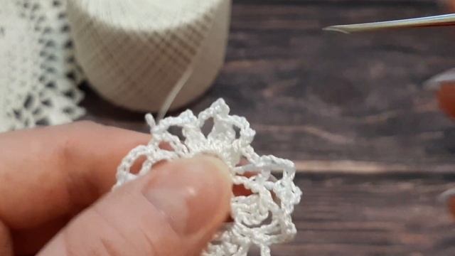 Красивый квадратный мотив крючком. Салфетка из квадратных мотивов мастер - класс. смотреть онлайн