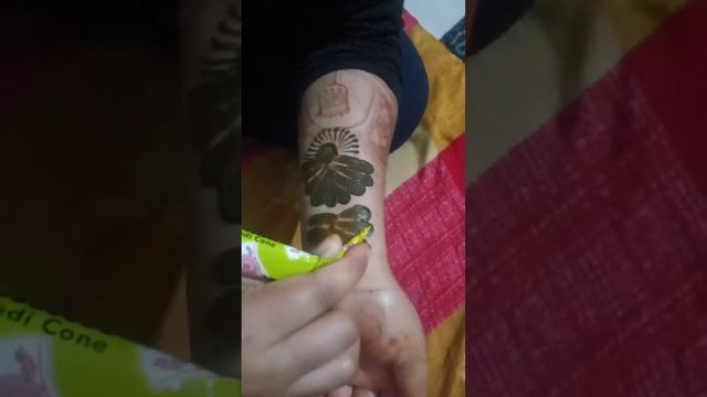 #mehndi lagane alag tarika? #shortsvideo смотреть онлайн