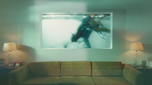 BLUMARINE - SS23 Eyewear Campaign смотреть онлайн