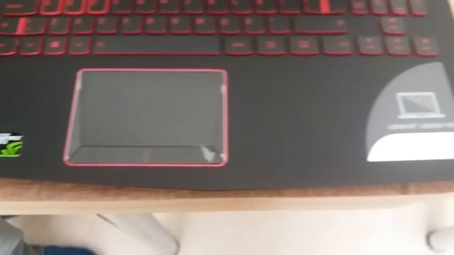 Lenovo Legion Y520 I7 7700HQ 4GB GTX 1050 Ti Unboxing