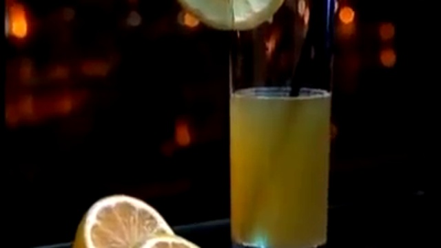 Как приготовить коктейль «Малибу» смотреть онлайн