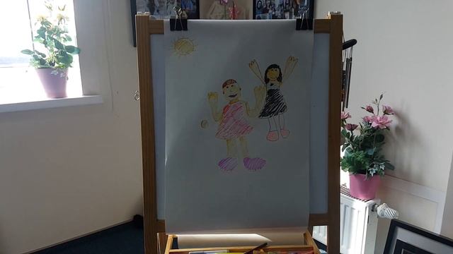 Виктория рисует семью. Дети радуги в ТетаХилинг смотреть онлайн