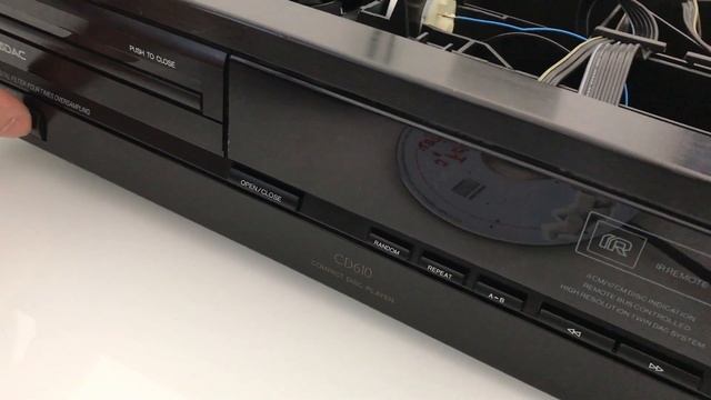 Philips CD610 - A look Inside смотреть онлайн