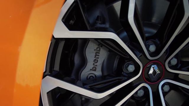 New Renault Mégane R.S. Sport chassis and EDC gearbox смотреть онлайн