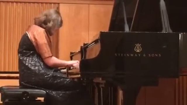 Чомахидзе Софья, Дебюсси, Прелюдия из сюиты для фортепиано смотреть онлайн