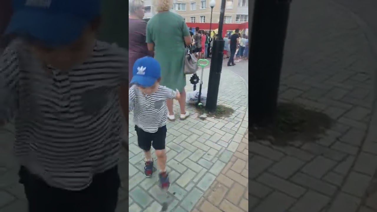 ГУЛЯЙ РОССИЯ, ГУЛЯЙ И ПОЙ! Лёва отжигает на празднике в Радужном город Чебоксары