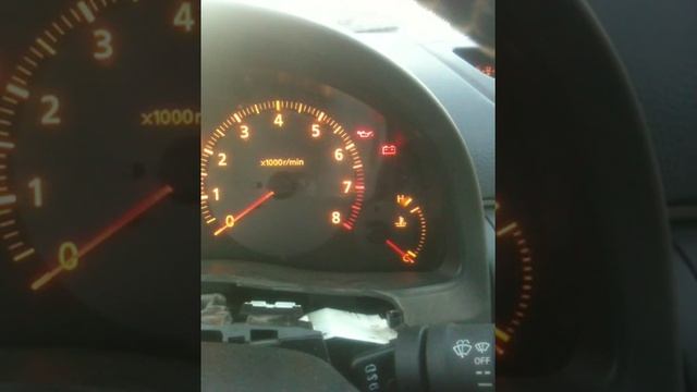 Infiniti G35 Coupe 2004 _7m M/T6_