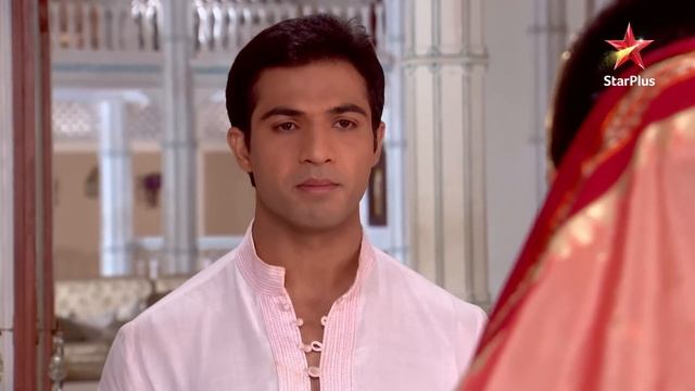 Saath Nibhaana Saathiya | साथ निभाना साथिया | Kokila orders Aham to iron the clothes! смотреть онлайн