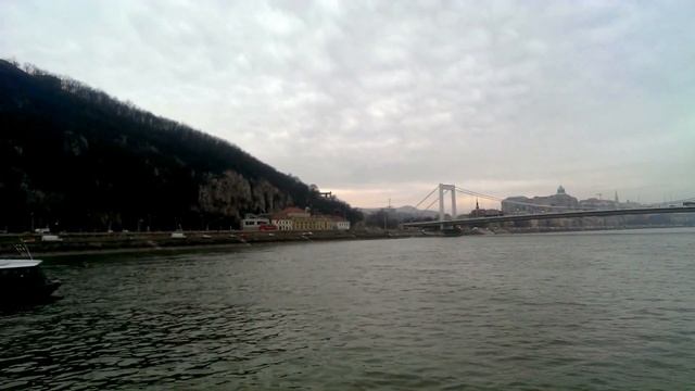 Разходка по река Дунав смотреть онлайн