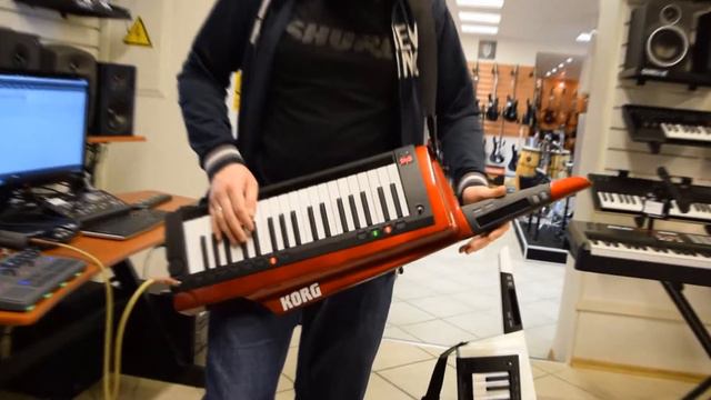 Обзор синтезатора Korg RK100-S смотреть онлайн