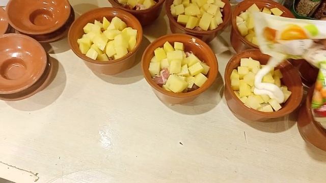 ??Мясо с картошкой в горшочках ❤️? Meat and potatoes in pots✔️ смотреть онлайн