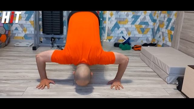 Тренировка на плечи дома, без оборудования / Тренировка плеч / Дельты смотреть онлайн