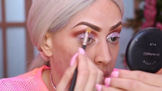 PINK PEGASUS GLITTER ? MAKEUP TUTORIAL! смотреть онлайн