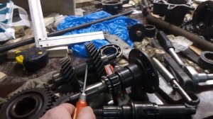 Переделываю раздатку Нива на реверс  и пониженную. ( Часть 1)