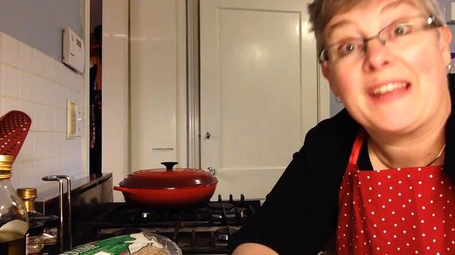 Kitchen Tips & Tricks- Video1- New Life for Those Annoying Bread Tabs смотреть онлайн