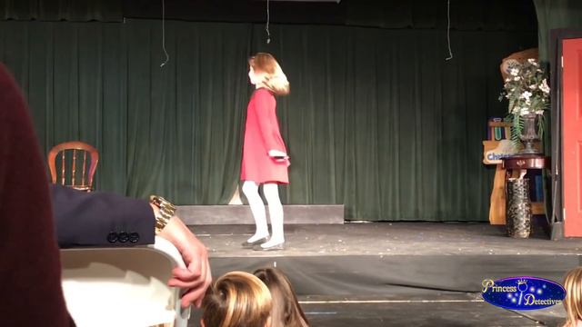 SPOT THE ELF ON THE SHELF CHALLENGE - DAY 07 смотреть онлайн