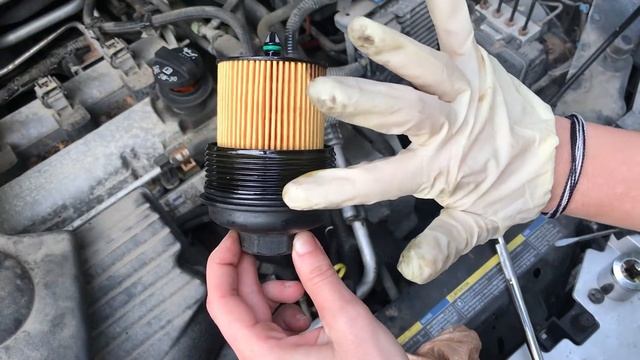Change Oil & Replace Oil Filter- 2007 Saturn Ion смотреть онлайн