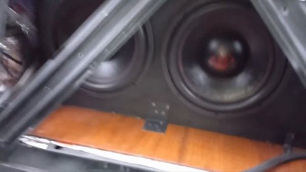 Kicx gorilla bass E12 x 2