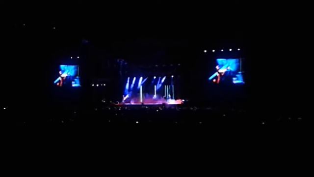 Muse - Британские рокеры. КОНЦЕРТ в Олимпийском стадионе Киев. Метью Белами делает шоу!!! смотреть онлайн