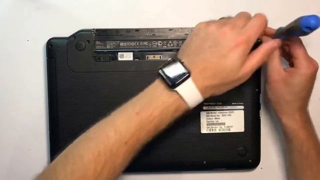 Разборка и установка SSD Dell Inspiron 3520 смотреть онлайн