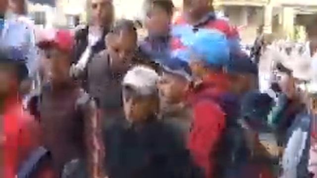 Лагерь "Союз" 27.07.2006. Посадка в автобус смотреть онлайн