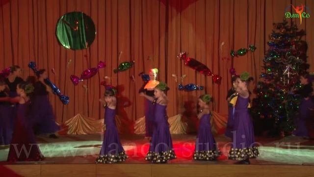 Щелкунчик "Испанский танец" - Танцевальная школа студия DanCo смотреть онлайн