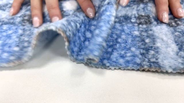 Из чего сшить модное пальто? Пальтовая ткань Барашек голубого цвета смотреть онлайн