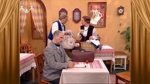 Сказки и истории. В чайной. Осмотр