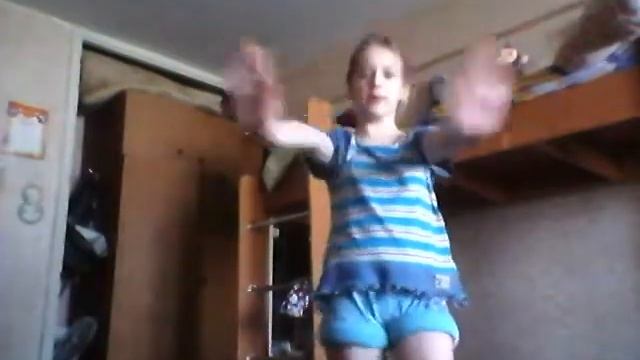 Учим танец красками разными смотреть онлайн