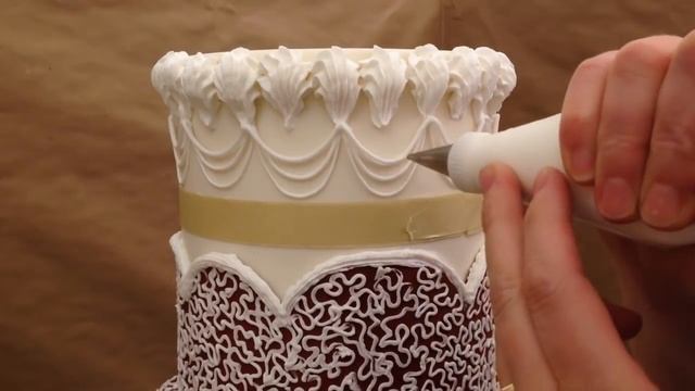 Maroon Cornelli Lace Wedding Cake; Wedding Cake Decorating смотреть онлайн