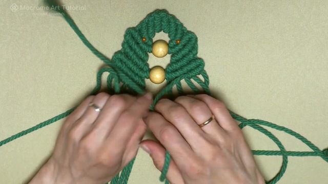 Macrame Leaf Keychain | Macrame DIY | Macrame Leaf Pattern