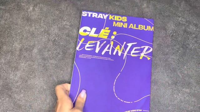 Распаковка альбома Stray Kids CLÉ : Levanter | Kpop unboxing смотреть онлайн