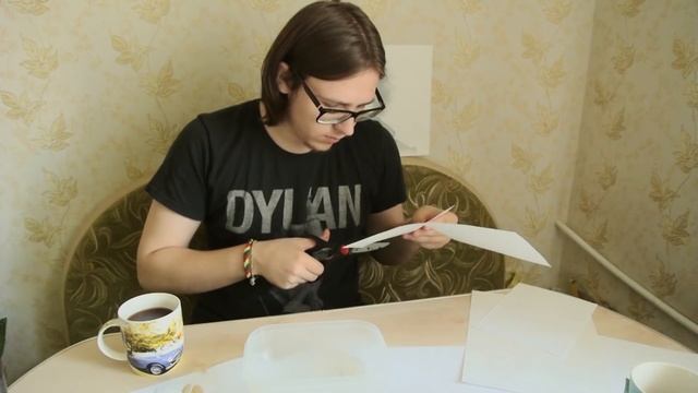 КАК БЫСТРО СОСТАРИТЬ БУМАГУ | How to Make Old Paper | SPandT смотреть онлайн