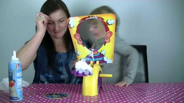 Торт в лицо настольная игра Pie Face Challenge Game смотреть онлайн