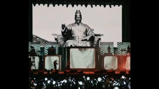 Кого благодарит РМ из БТС? смотреть онлайн