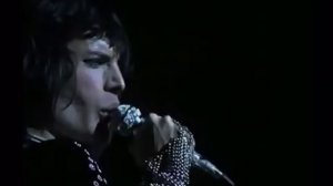 Самая первая песня Queen