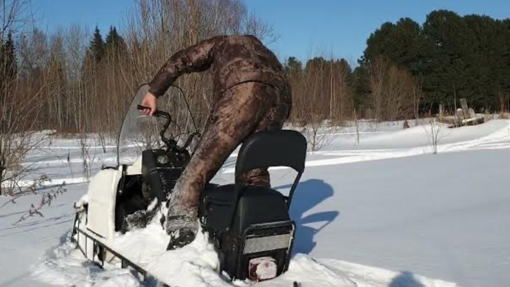 Буран и тайга и мотобуксировщик по пухляку. смотреть онлайн
