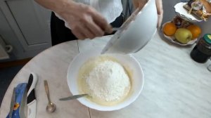 Манник на ряженке удивительный бисквит просто и быстро.