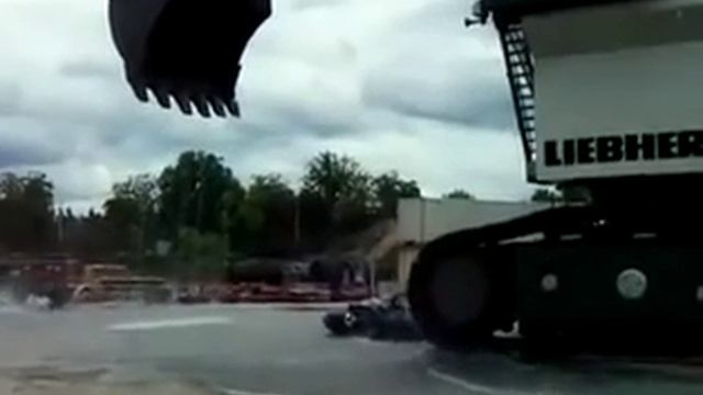 Как не надо мыть автомобиль от Ютуб Ютубыч смотреть онлайн