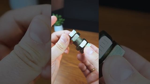 Два болта и две гайки | Головоломка Nut Case смотреть онлайн