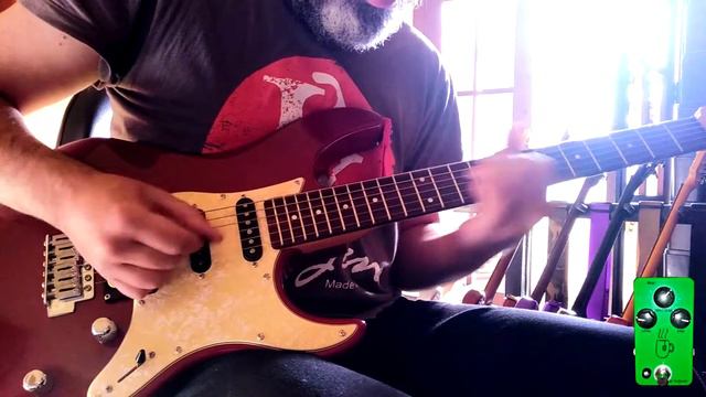 Yamaha PAC112V updated with HSS Fleor Pickups, Guyker Locking Tuners, SS Saddles and New Pickguard. смотреть онлайн