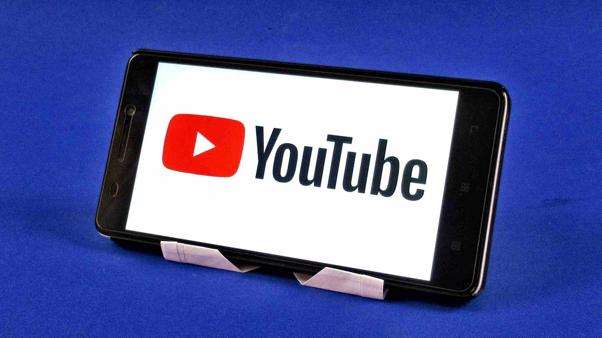 Как сделать из бумаги подставку для телефона смотреть онлайн